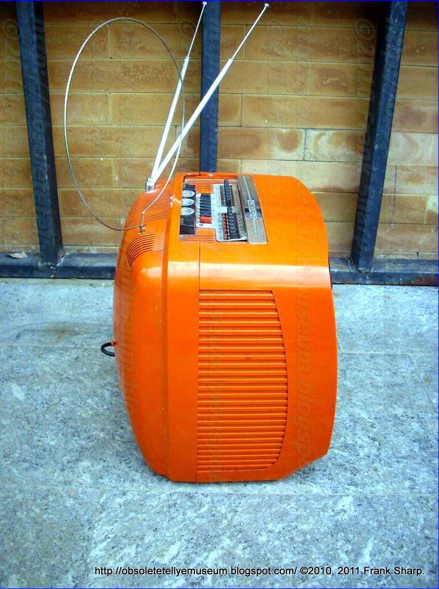 Obsolete Technology Tellye !: INDESIT Mod. 136AOI YEAR 1979. Obsolete Technology Tellye !: INDESIT Mod. 136AOI YEAR 1979.