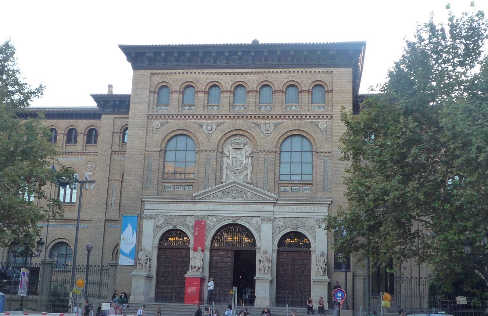 <span class='tit'>Sí, todavía en obras</span> <br /><span class='desc'> Pues eso...</span> Grand Central Station Visitors Guide