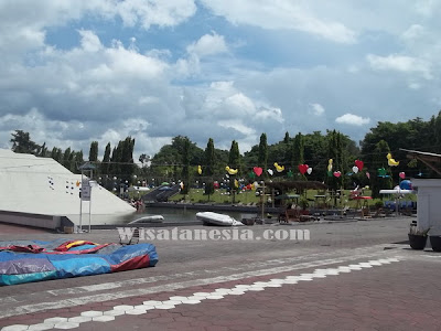 Monumen Yogya Kembali