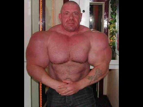 Man injects steroids into bicep