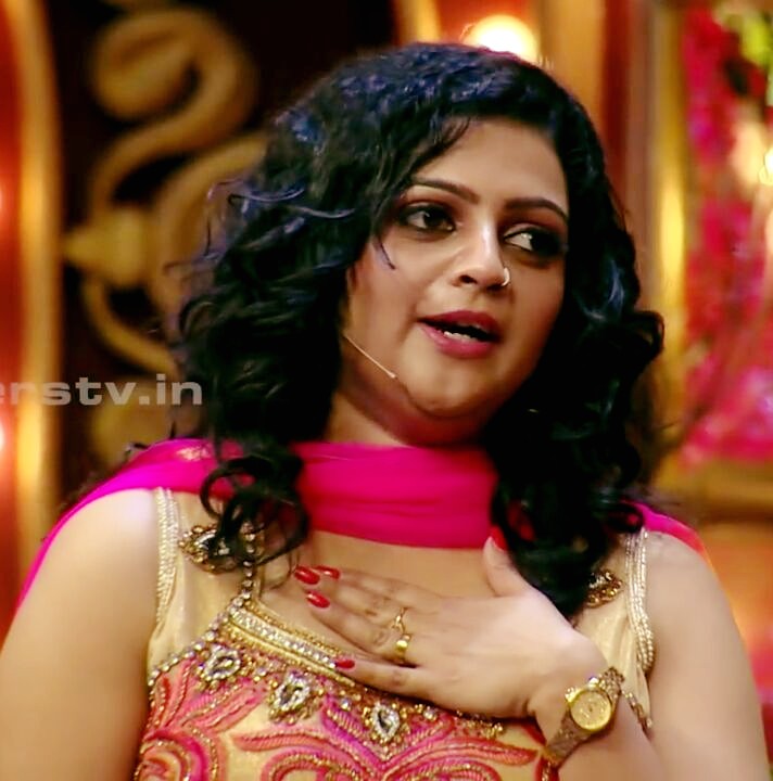 Flowers TV Anchor Aswathy Hot Stills MOVIES