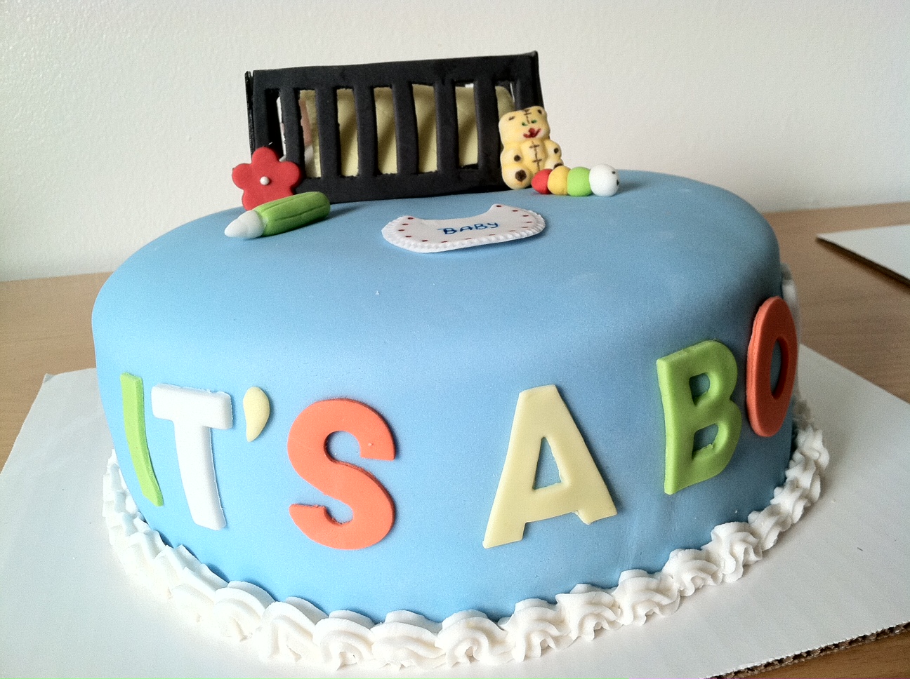 FUN SUGAR COOKIES: Boy Baby Shower Cake, Baby shower ideas