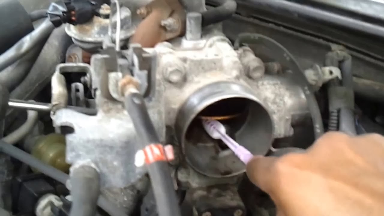 TOYOTA REPAIR How to Cleaning the throttle body and idle air control