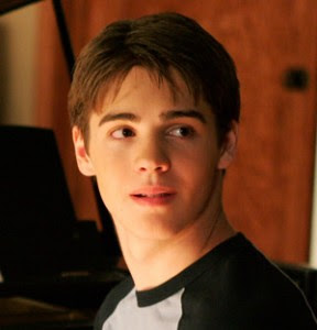 Shirtless: Mar 30, 2011 | Male ...