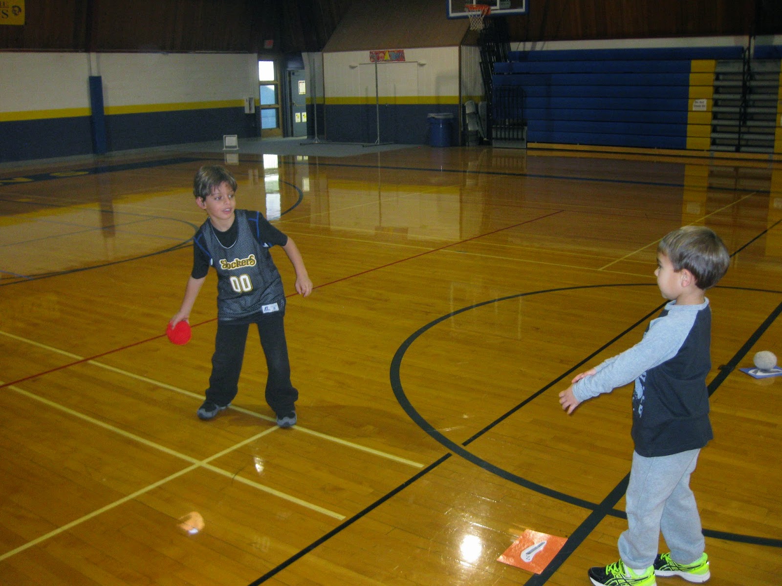 Early Childhood Physical Education Throwing Activities