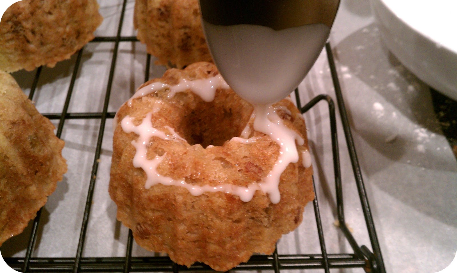 Life�s Simple Measures DoubleApple Mini Bundt Cakes