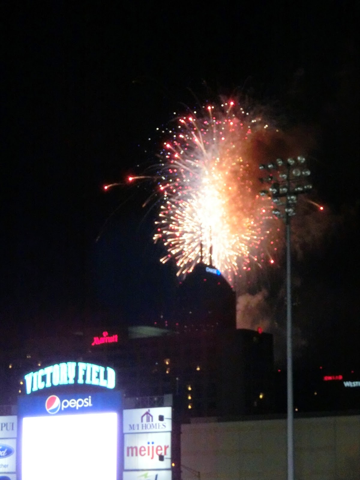 Indianapolis, IN Freedom Blast Fireworks Show Explore This City