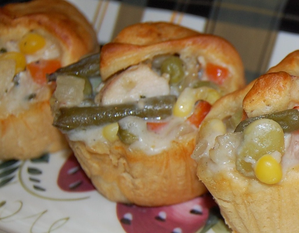 KnitOne,PearlOnion Chicken Pot Pie Cups