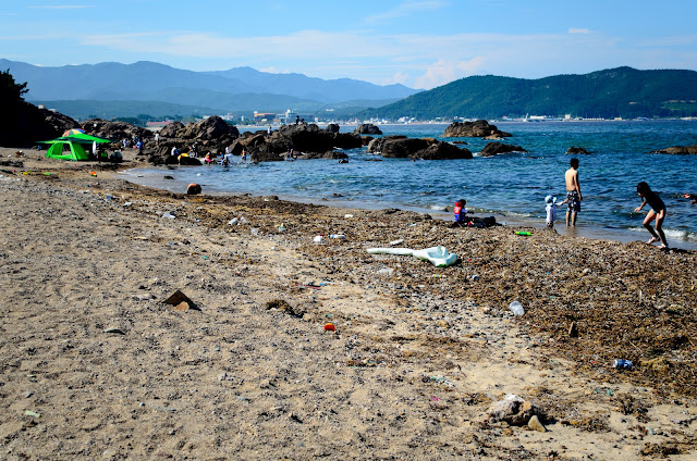 I'm sure these people had the same idea as us, go to the beach one last time. They made the best of it. Chilpo Beach Pohang South Korea
