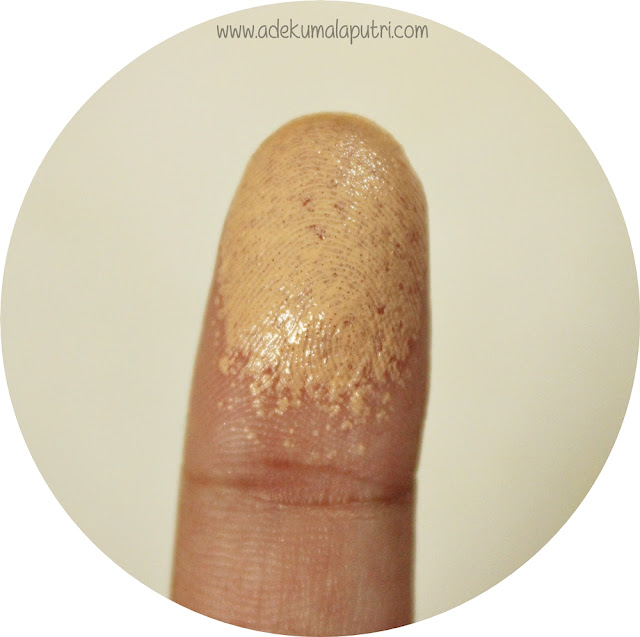 THEFACESHOP Oil Control Water Cushion Review - swatch