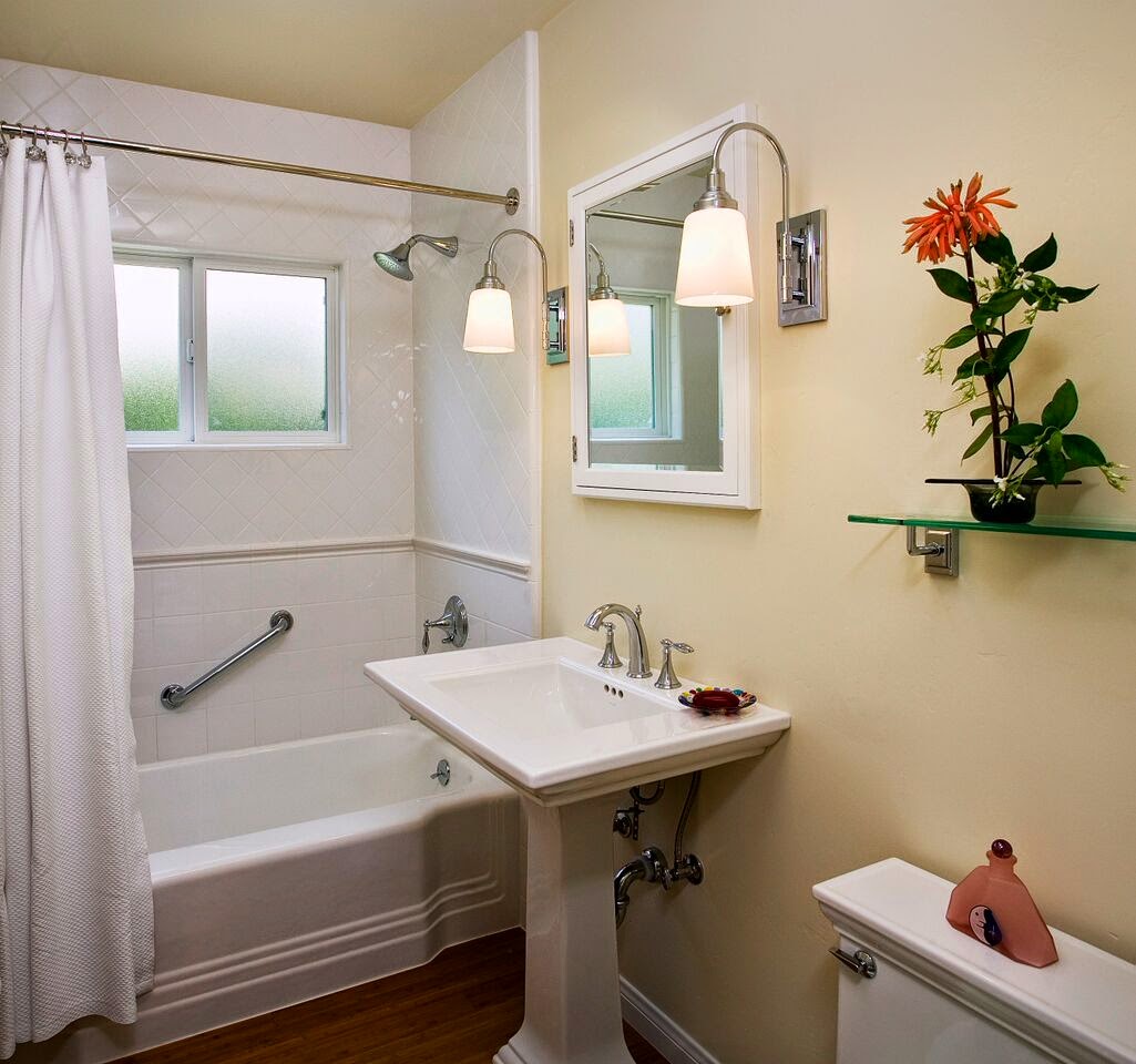 Projects 4 Pro Tips for Your Bathroom Remodel