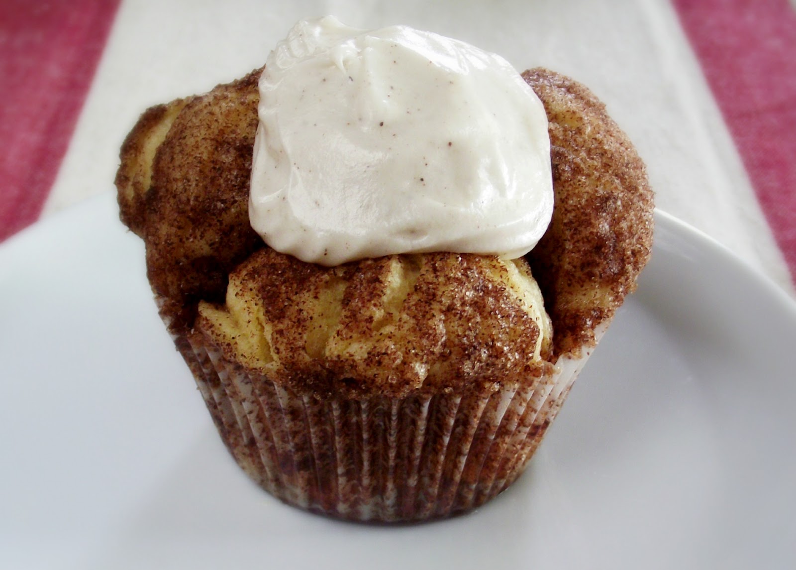 So Domesticated Monkey Bread Muffins with Cinnamon Cream Cheese