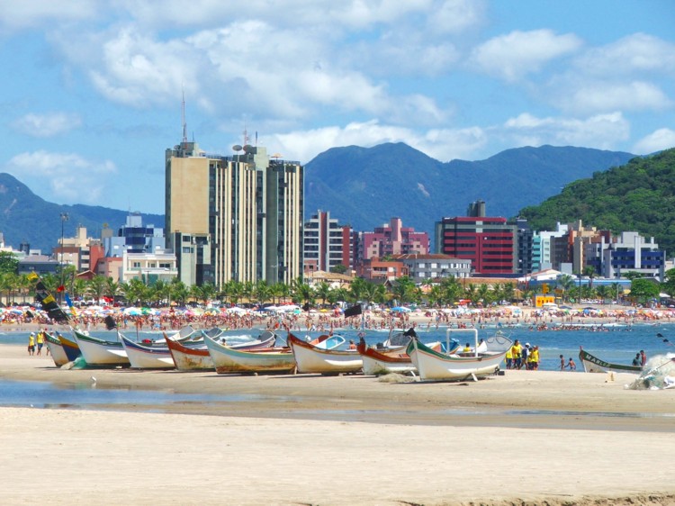 Praia de Guaratuba  fotos, pontos turísticos e video  Brasil Praia