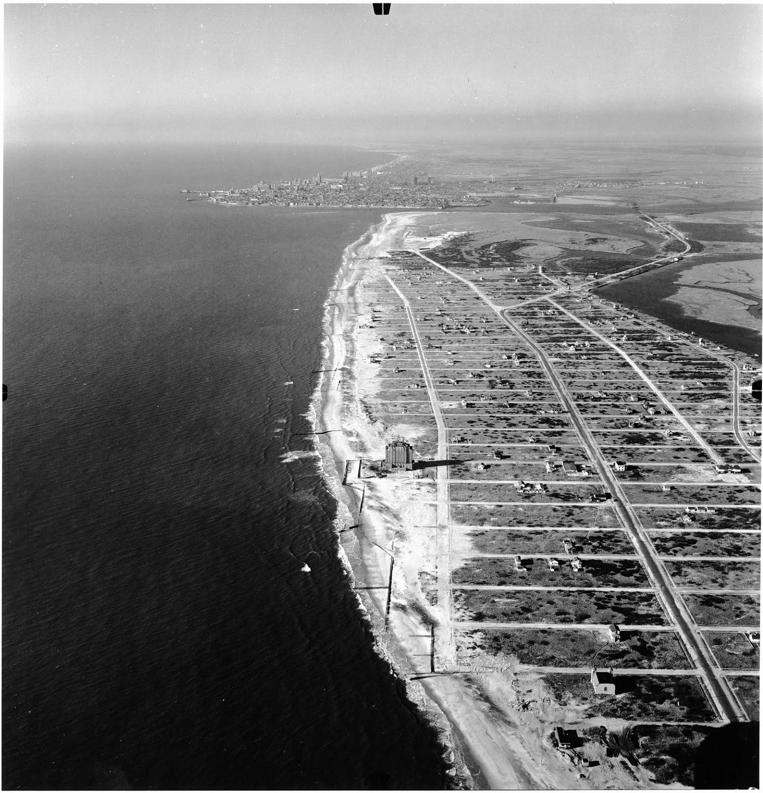 Urban Decay Great Atlantic Hurricane of 1944 in New Jersey