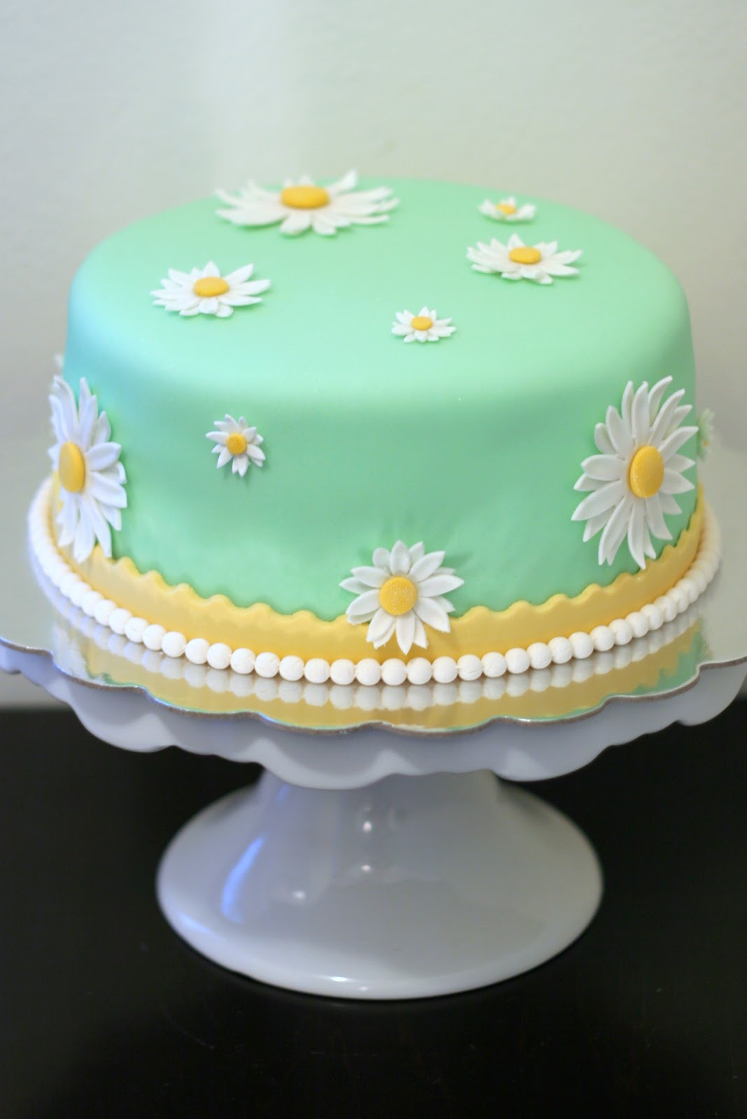 Stuff By Stace Daisy Cake