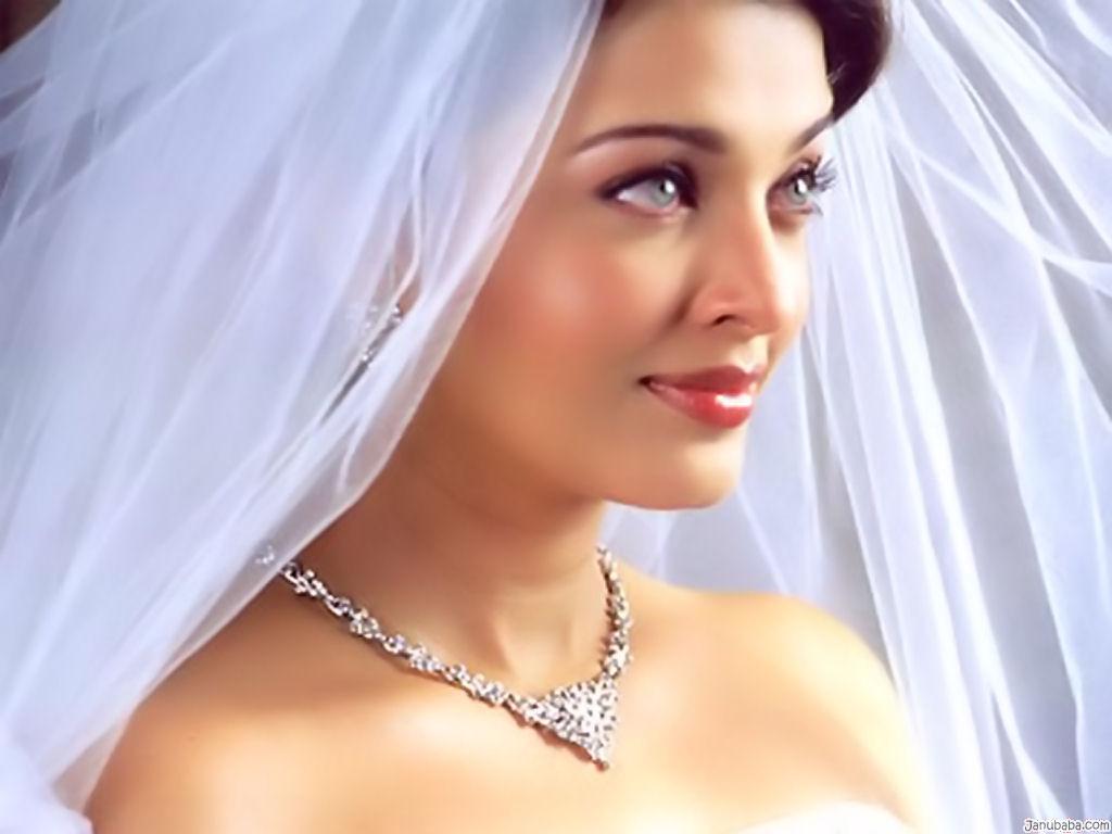 http://2.bp.blogspot.com/-Qljl7p4AS0o/TmhtGoqa2dI/AAAAAAAAFcU/NY8qWL02QuY/s1600/Bollywood_actresses_a_paos%202.jpg