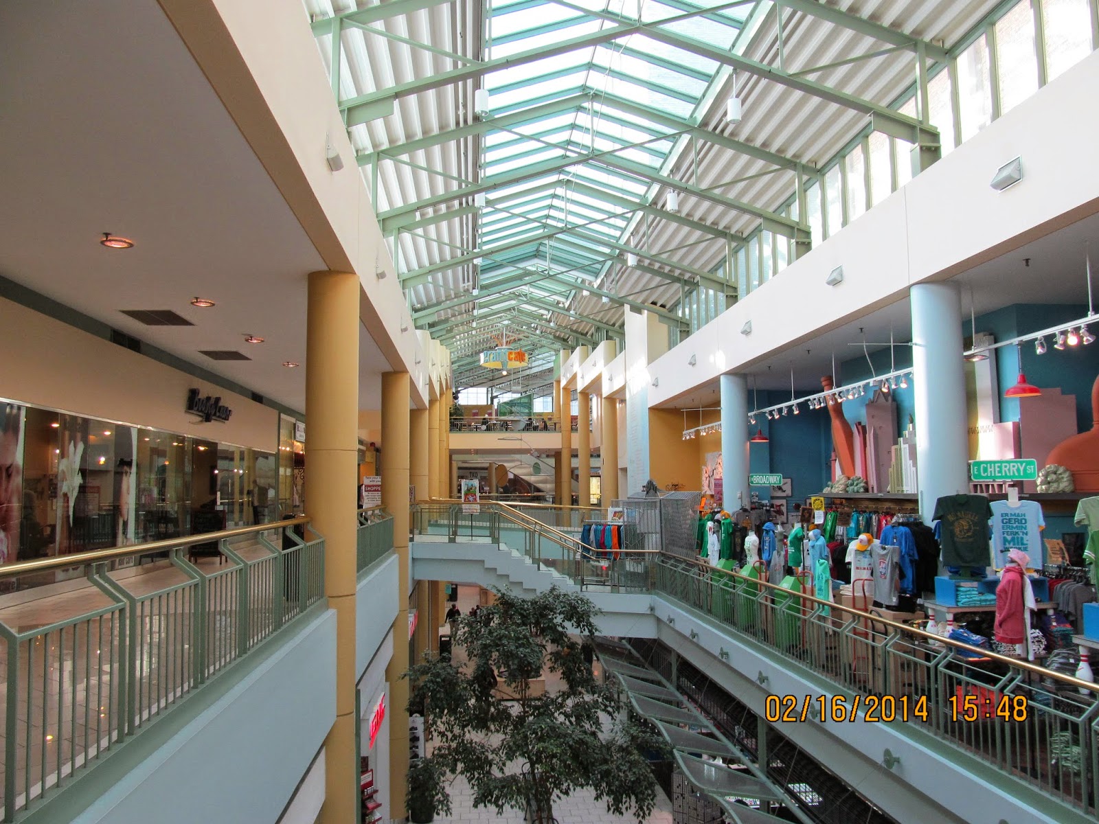 Trip to the Mall The Shops of Grand Avenue (Milwaukee, WI)