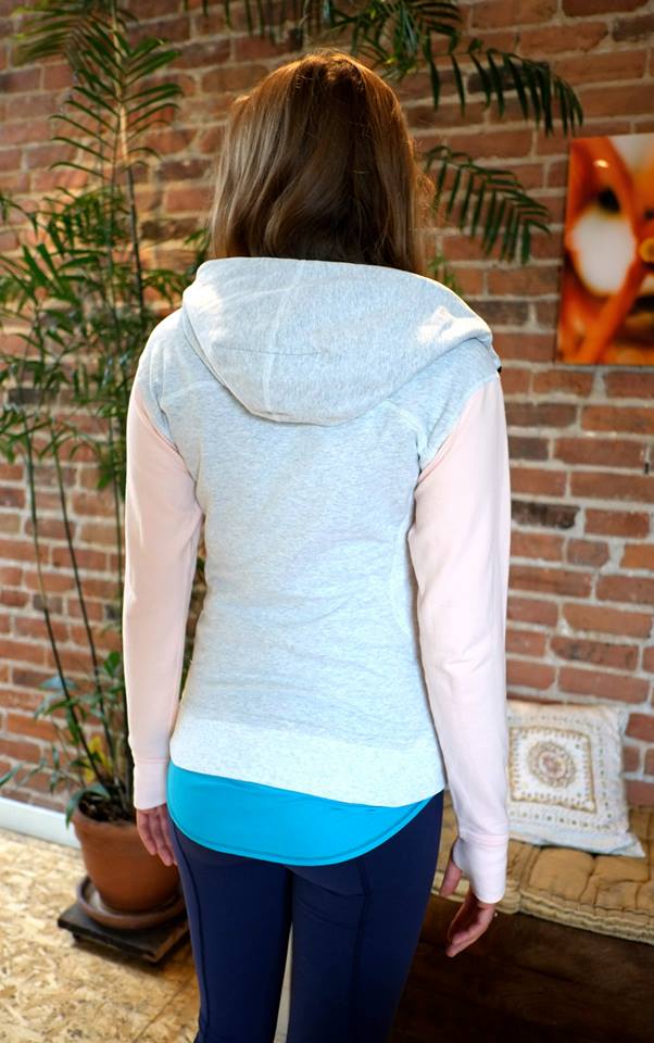 lululemon-butter-pink-on-the-daily-hoodie