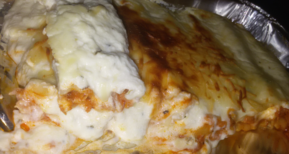 Canelones De Atún, Frankfurt Y Jamón York.