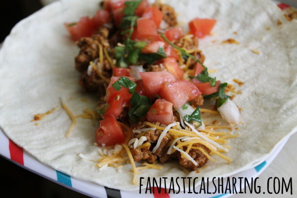 Copycat Taco Bell Meximelts | Amp up your taco with some fresh pico de gallo #copycat