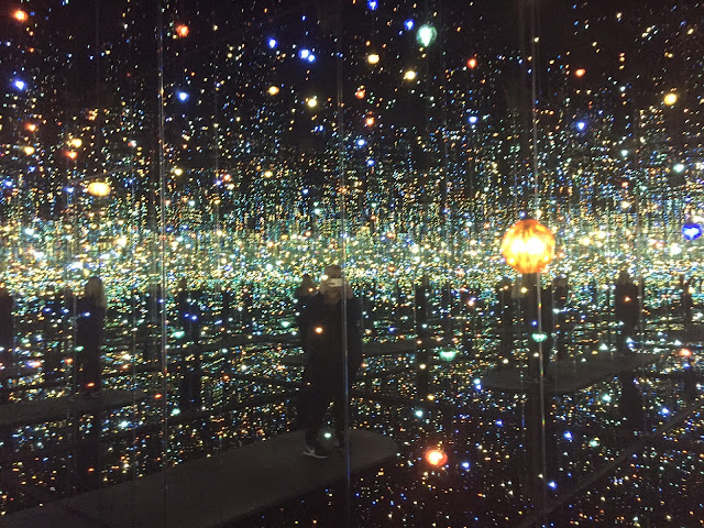 Infinity Mirrored Room