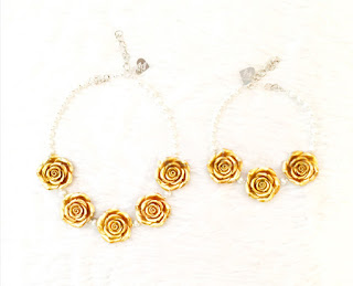 Ingresa al sorteo de estos lindos collares para mama e hija collar flores doradas para mama e hija