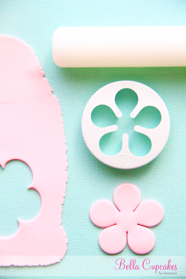 Bella Cupcakes How to make a blossom flower