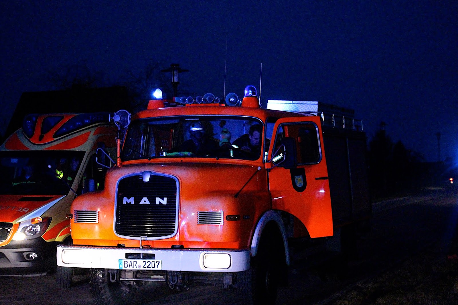 Nachtrag zum gestrigen Brand in Ahrensfelde - 4 Bernau LIVE - Dein Stadtmagazin für Bernau bei Berlin