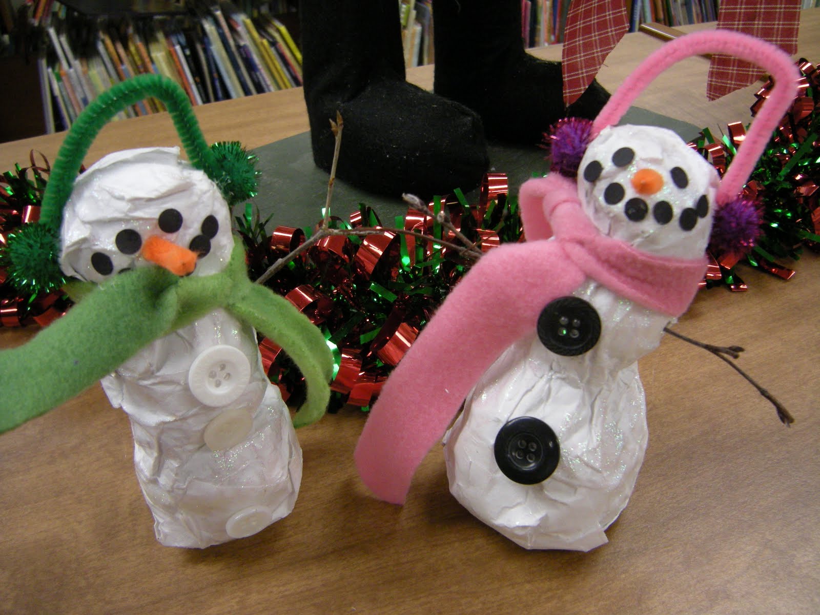Artolazzi Papier Mache Snowmen