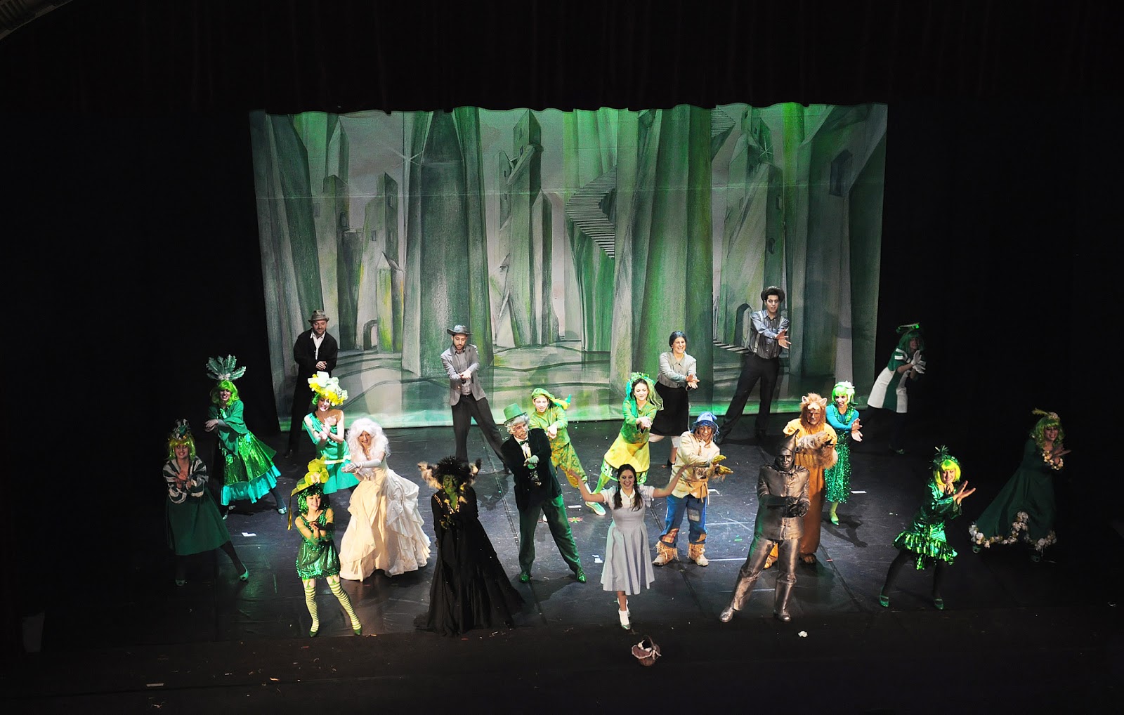 the wizard of oz vs the wiz the wizard of oz vs the wiz