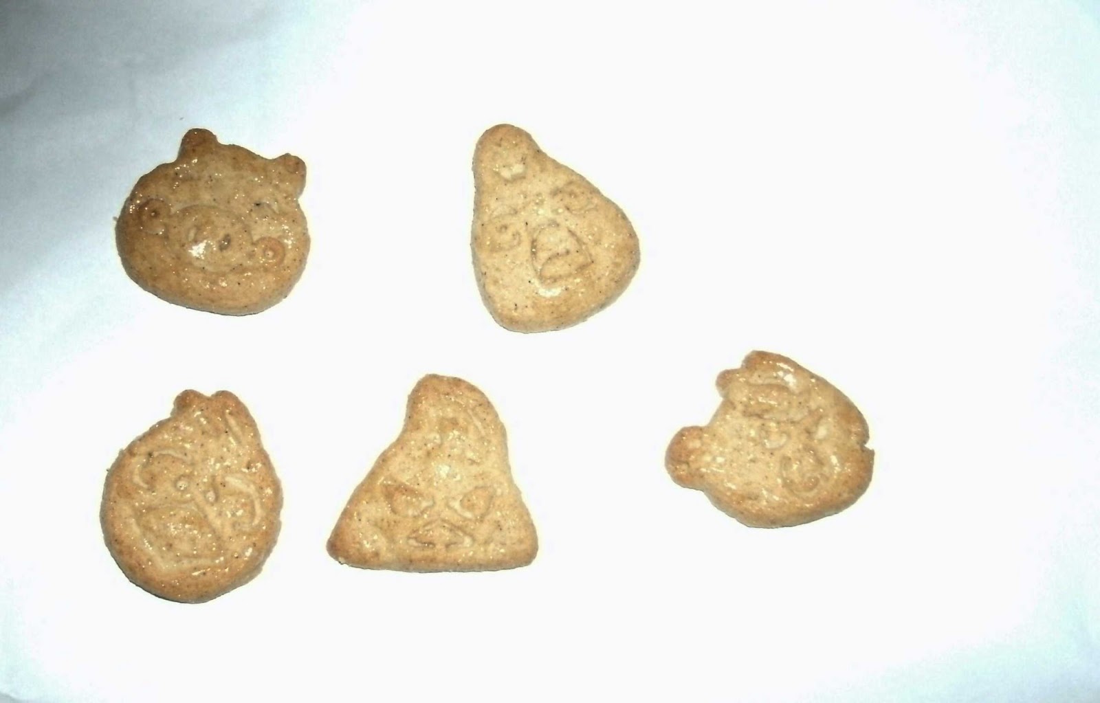 Nefty's House of Rants Angry Birds Crackers? So it's OK to throw food