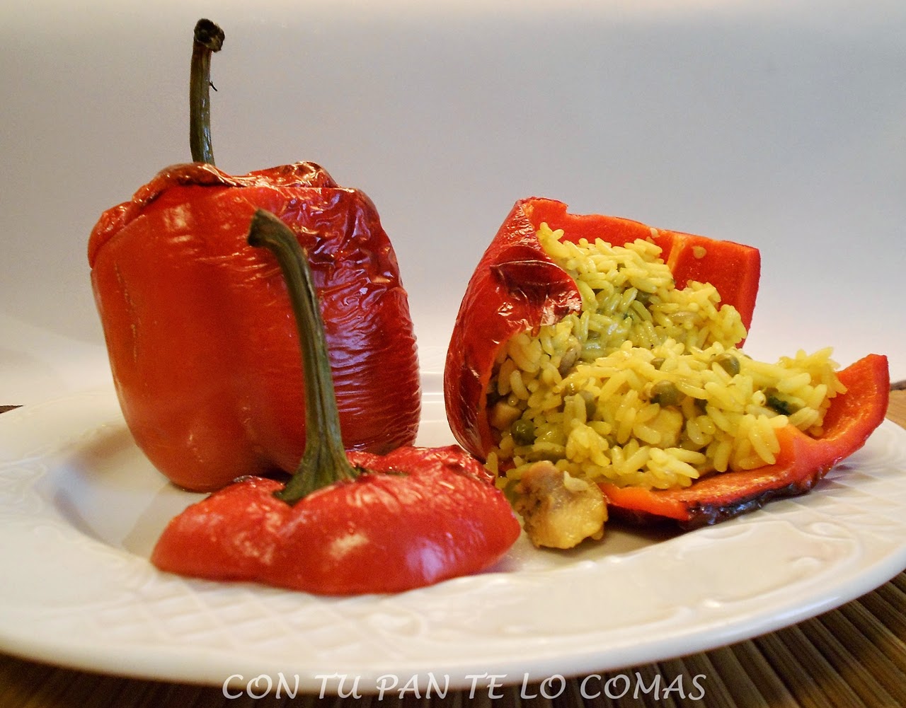 Pimientos Asados  Rellenos De Arroz Con Pollo