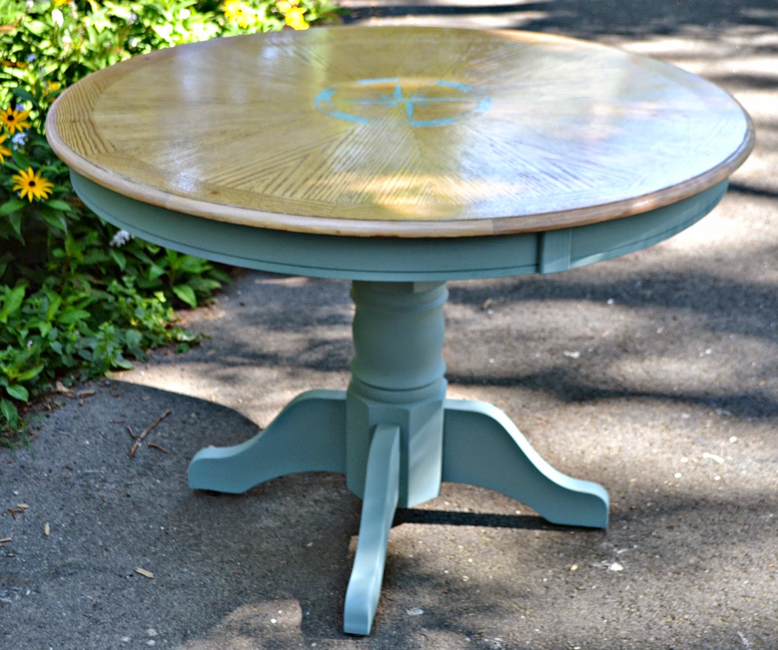 Heir and Space The Compass Dining Set