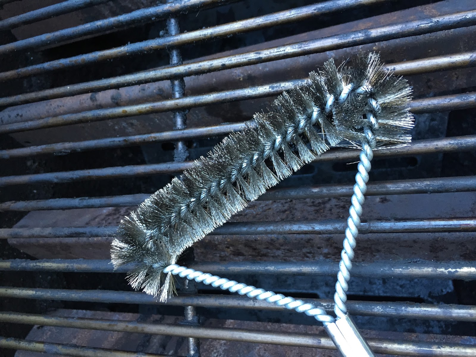 The Smart Savvy Mama {REVIEW} Cave Tools Stainless Steel Wire Grill Brush