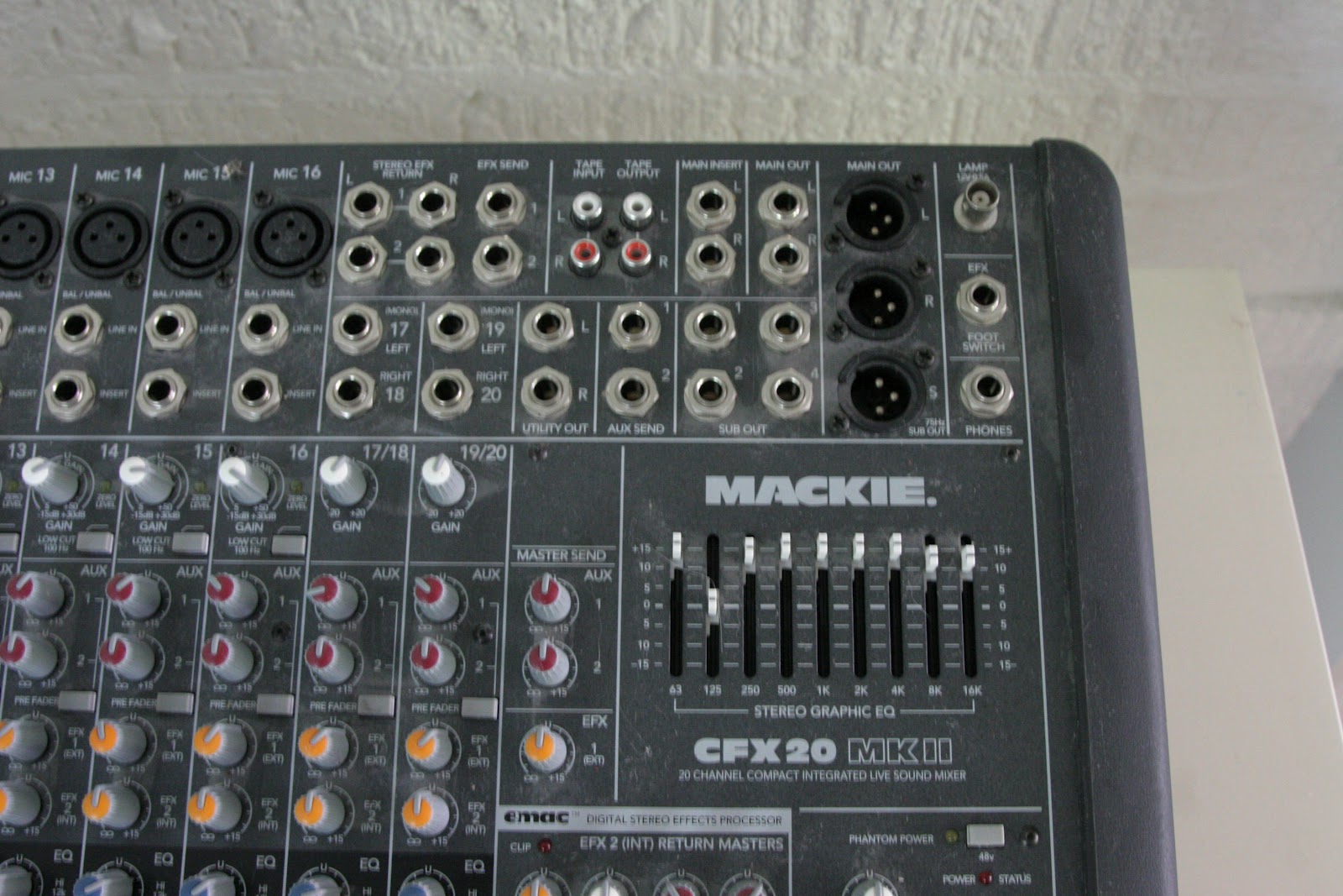 Guitar Industry Trends and Dynamics Mackie CFX20 MK II 20Channel Mixer