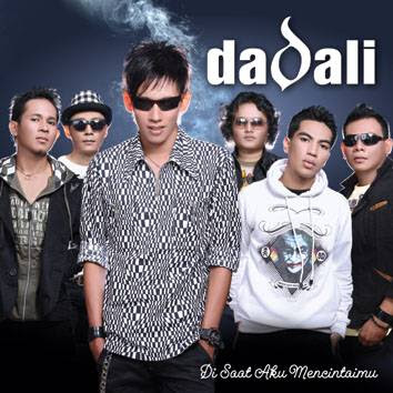 Dadali - Disaat Aku Mencintaimu Lirik dan Video