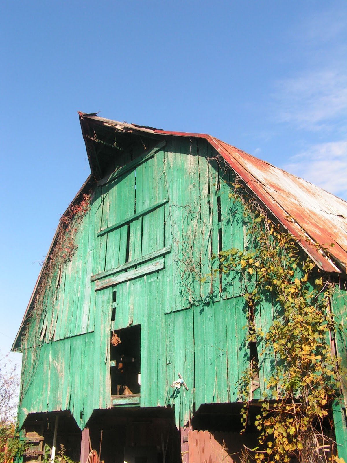 Travels When Life Unravels Green Acres is the Place to be, Farm livin