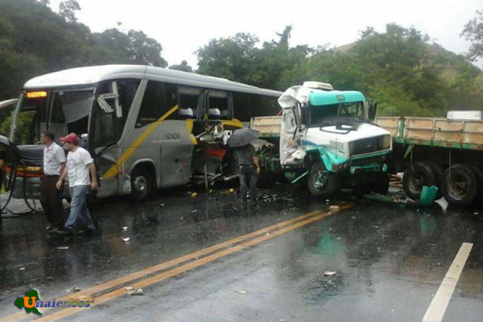 Unaienses: SANTOS DUMONT-MG - Acidente grave deixa mortos, feridos e