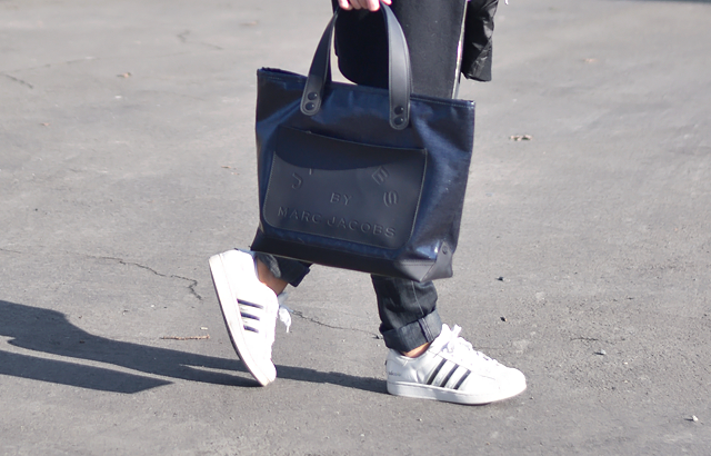 Detail shot, marc by marc jacobs tote bag, adidas superstar, adicolor, w5, sneakers, fashion blogger