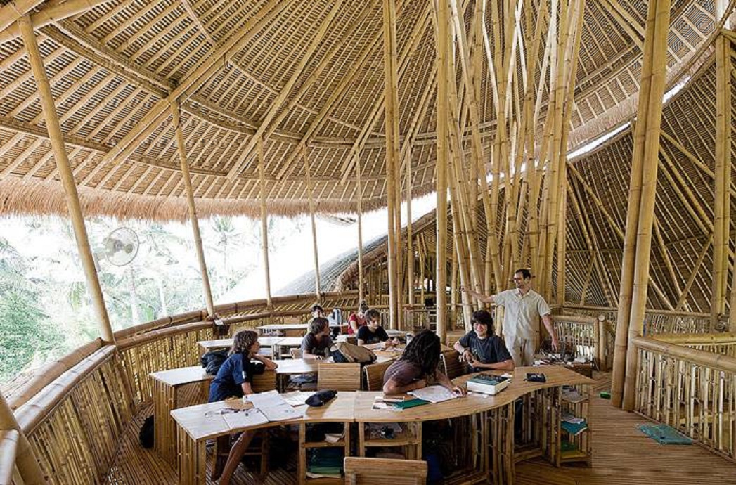The Green School / By PT Bambu HouseVariety