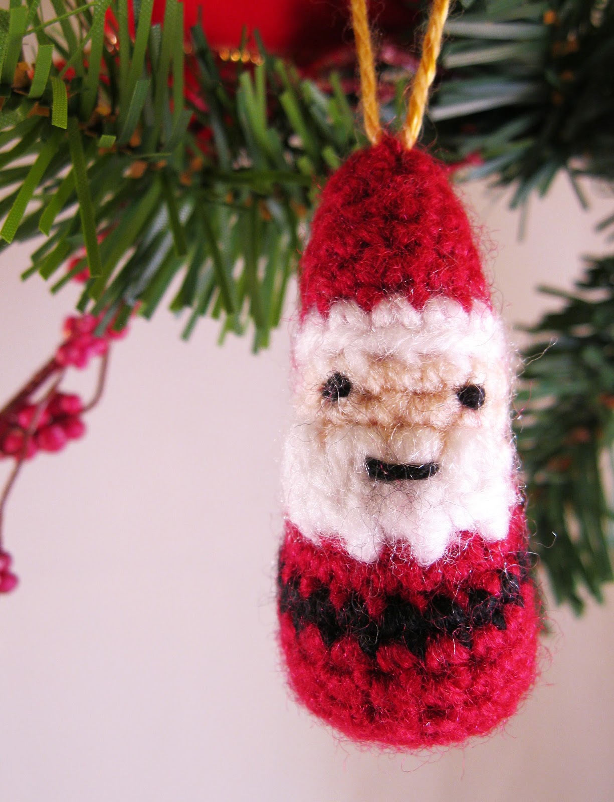 lucyravenscar crochet creatures mini father christmas free