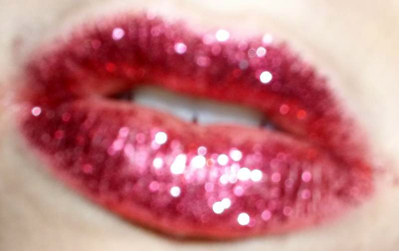 Red Sparkly Lips