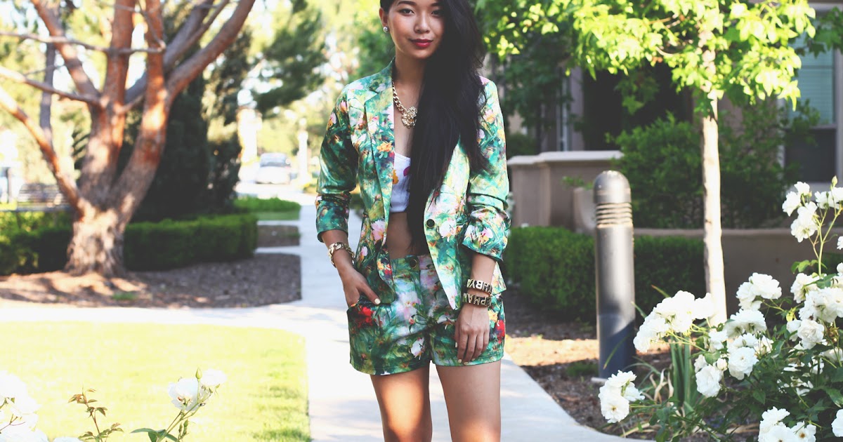 HONEY AND SILK floral short suit