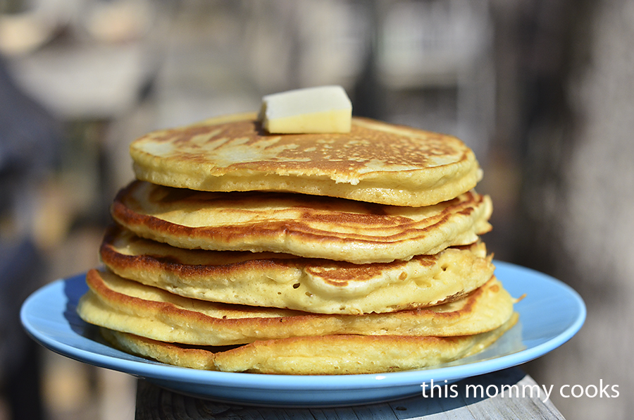 This Mommy Cooks Perfect Cracker Barrel Buttermilk Pancakes