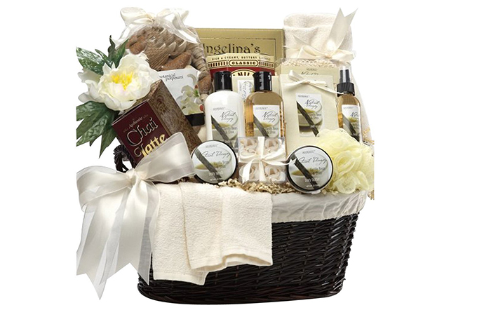 luxury mum to be gifts