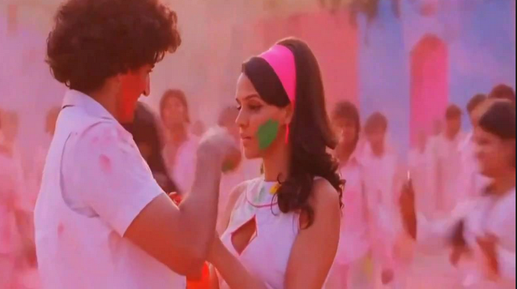 holi pic from the movie Action replay