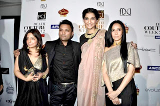Soonam Kapoor in Saree at Delhi Couture Week 2012
