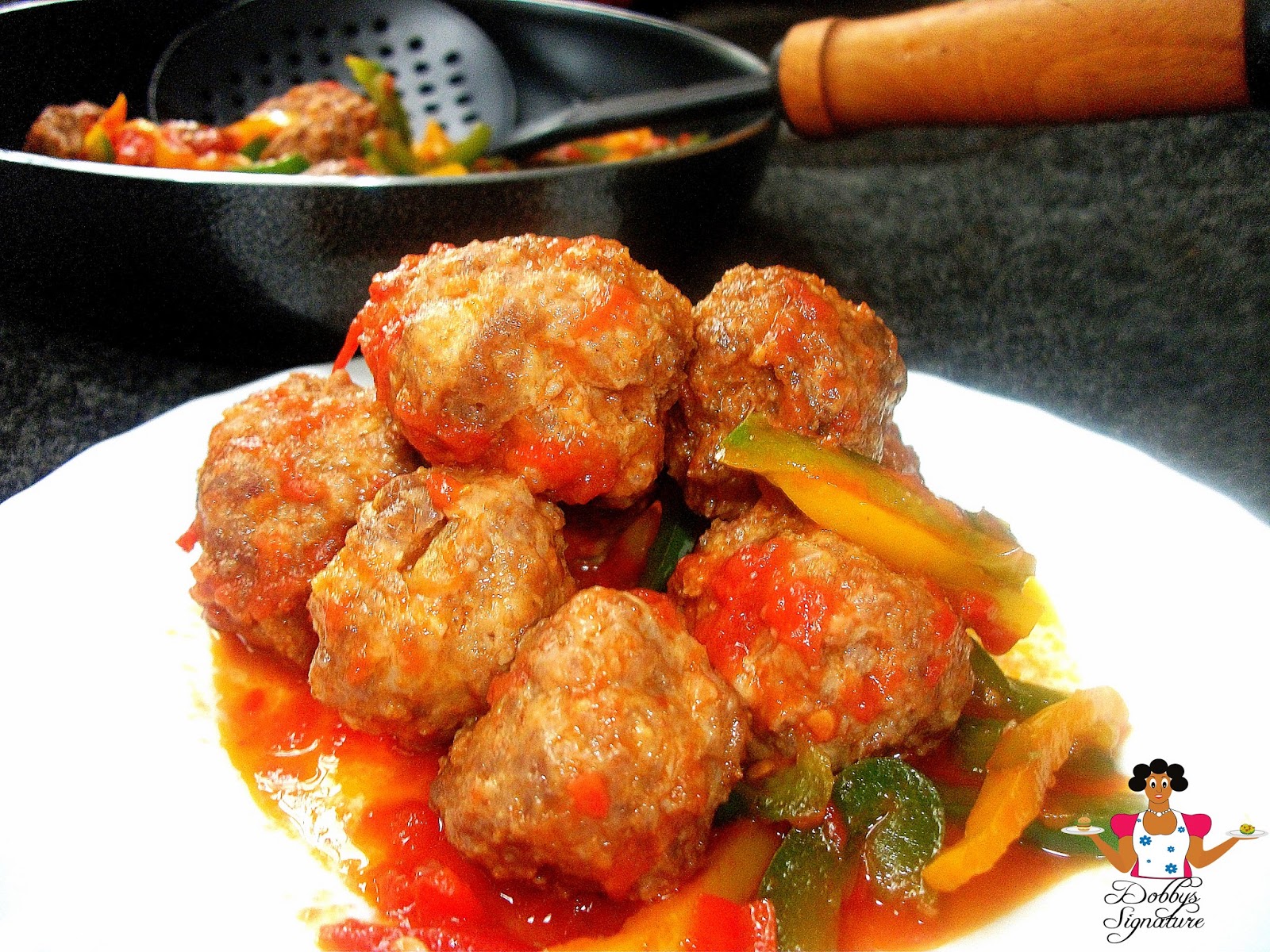 How to prepare Capsicum tomato sauce with meatballs Dobby's Signature