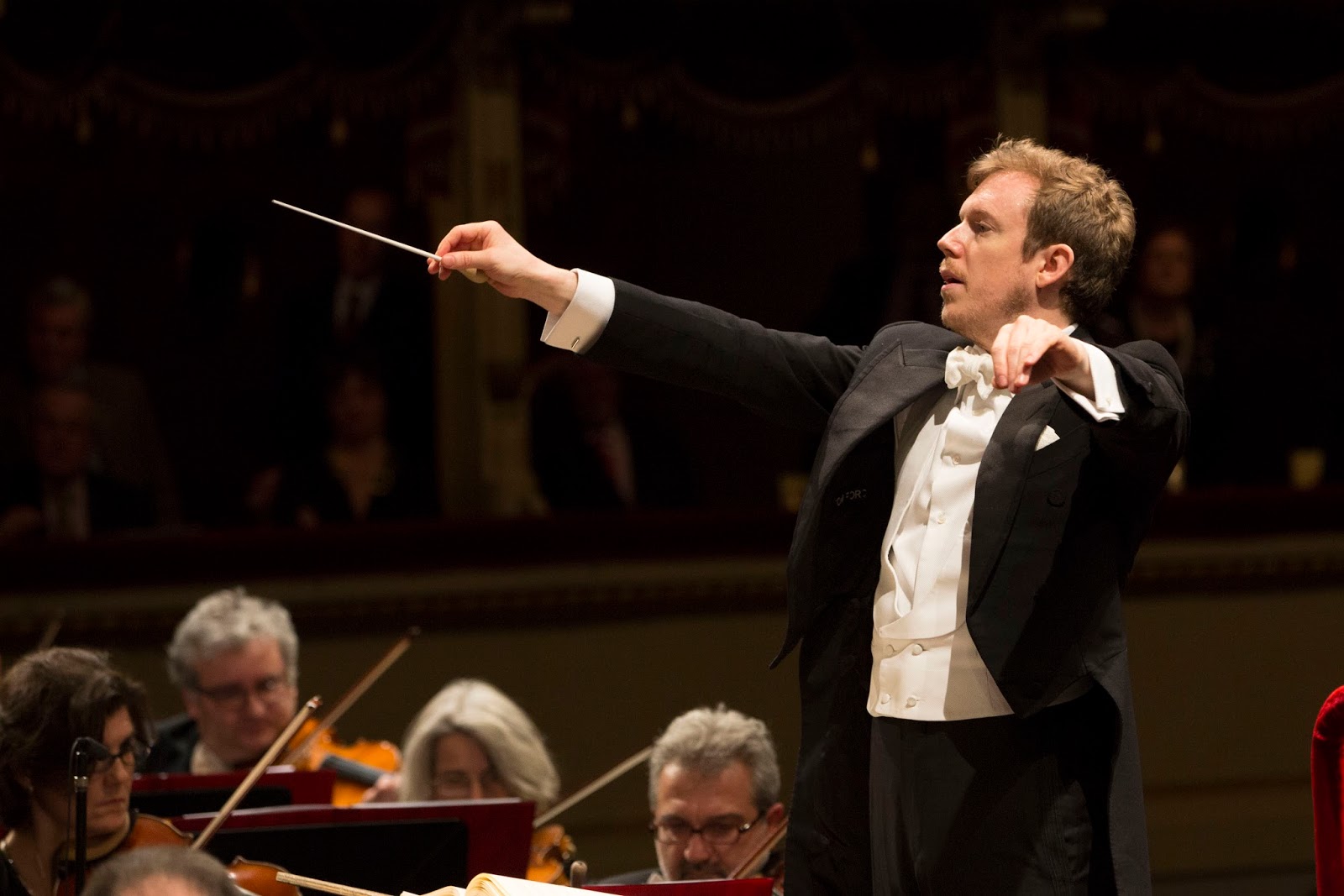 Musicaprogetto: daniel harding sul podio della filarmonica con ... Ispirazioni Scala Regia