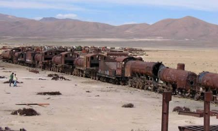Kuburan Kereta Api Di Bolivia [ www.BlogApaAja.com ]
